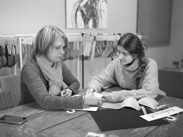 agent-preformatex-meeting-barcelona-company agent-preformatex-sell-bra-cups-company-about-us